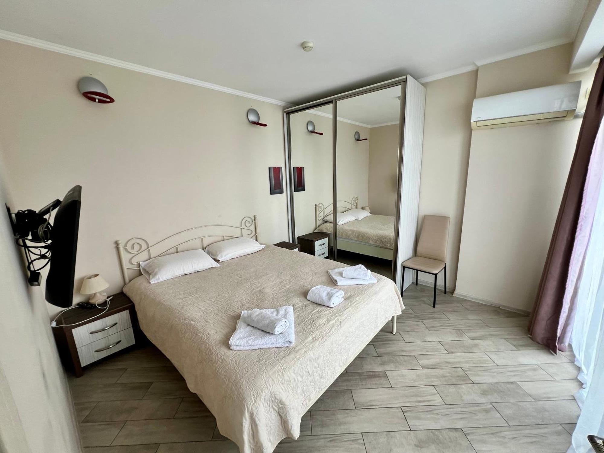 Orbi Beach Tower Batumi Exterior photo