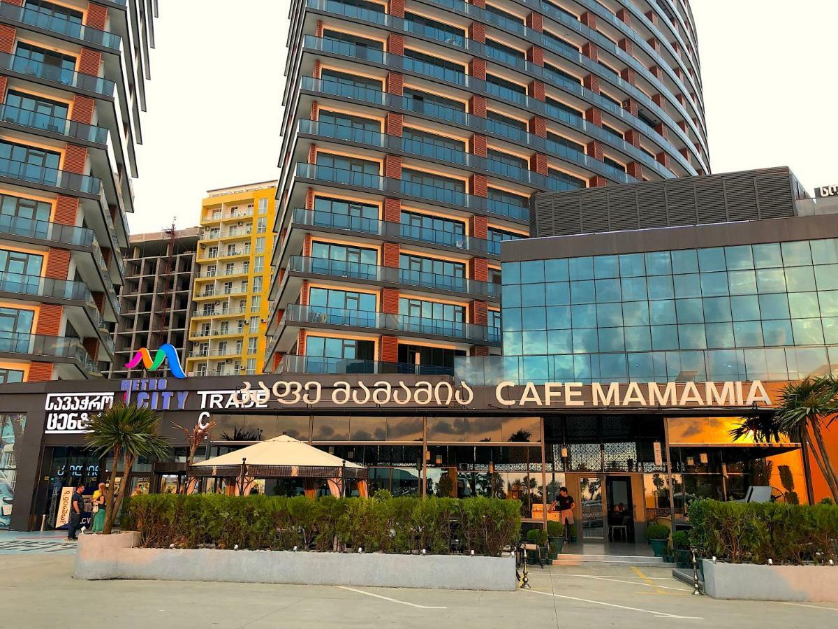 Orbi Beach Tower Batumi Exterior photo