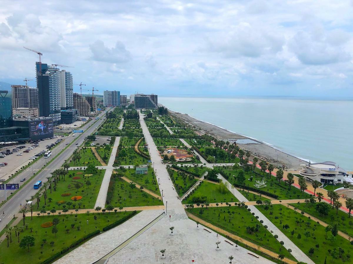Orbi Beach Tower Batumi Exterior photo