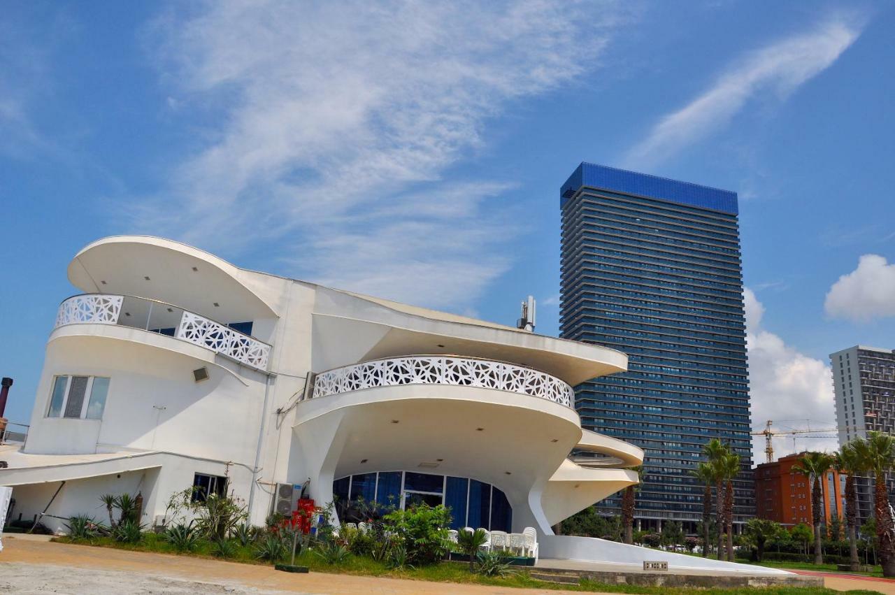 Orbi Beach Tower Batumi Exterior photo